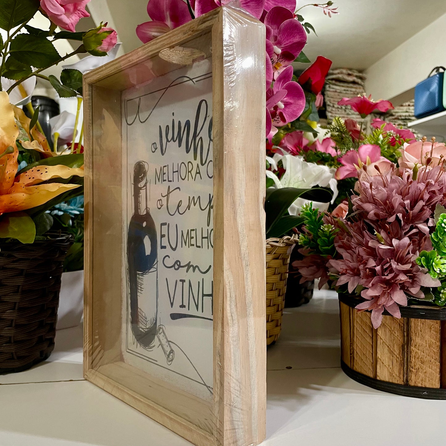Quadro Porta Rolha 20 x 30 - O Vinho Melhora com o Tempo | Molduminas