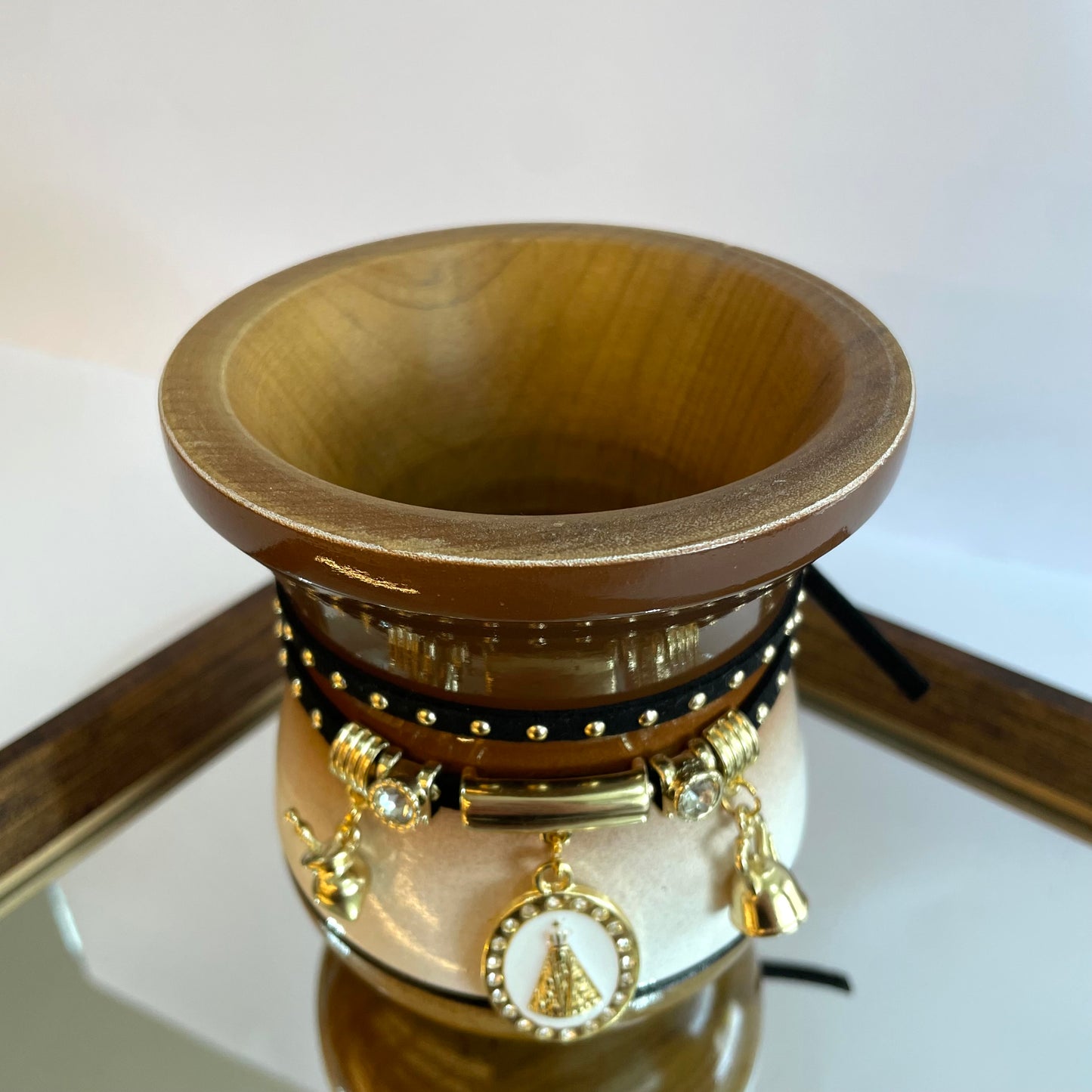 Cuia de Chimarrão Matetri 12 cm – Degradê Marrom & Branco + Pulseira Artesanal