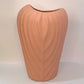Vaso de Cerâmica Canelado Côncavo 30 cm | Cerâmica Alessandra