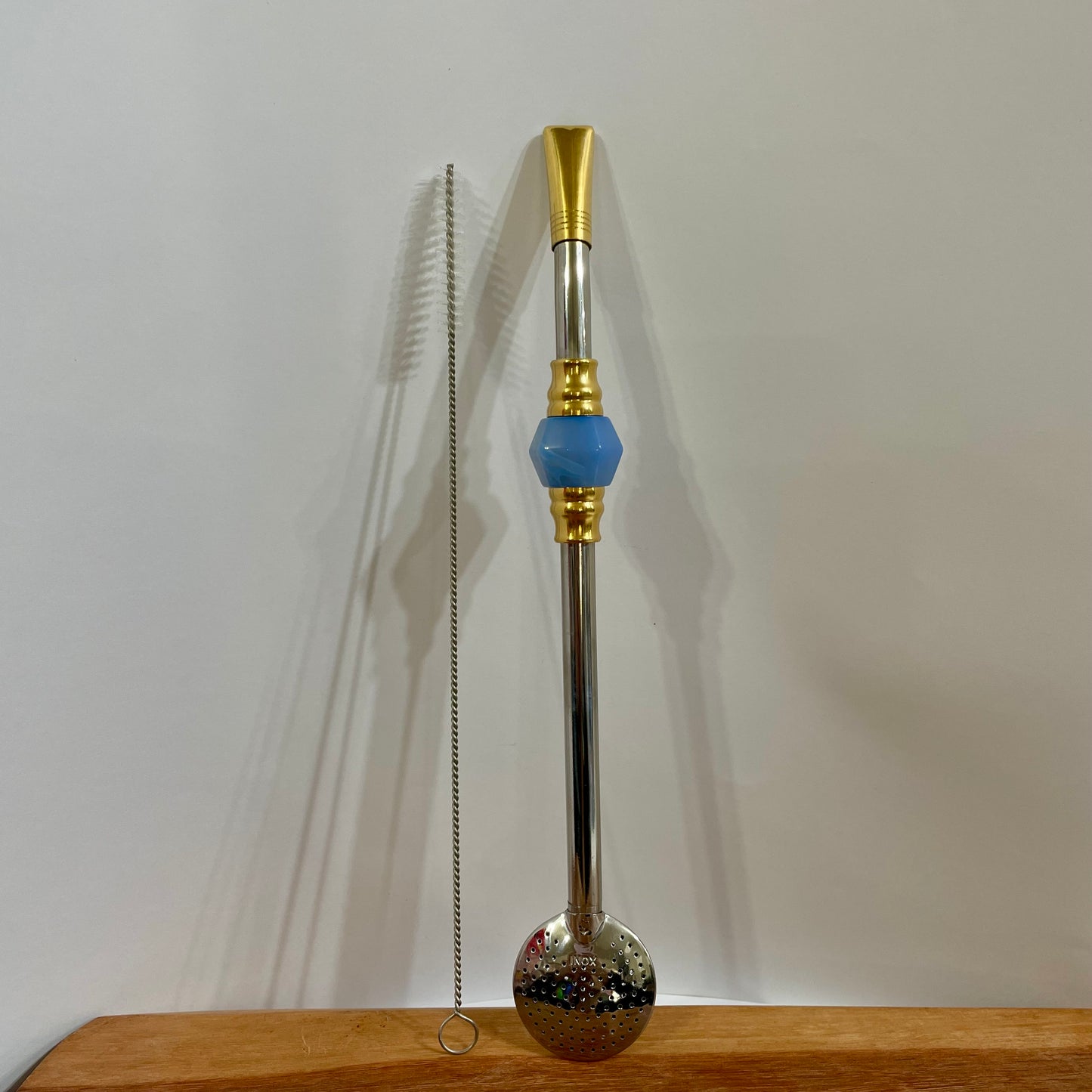 Bomba de Chimarrão Aço Inox 25 cm com Rosca - Bocal Dourado - Decoração Pedra Acrílica | Garibaldi