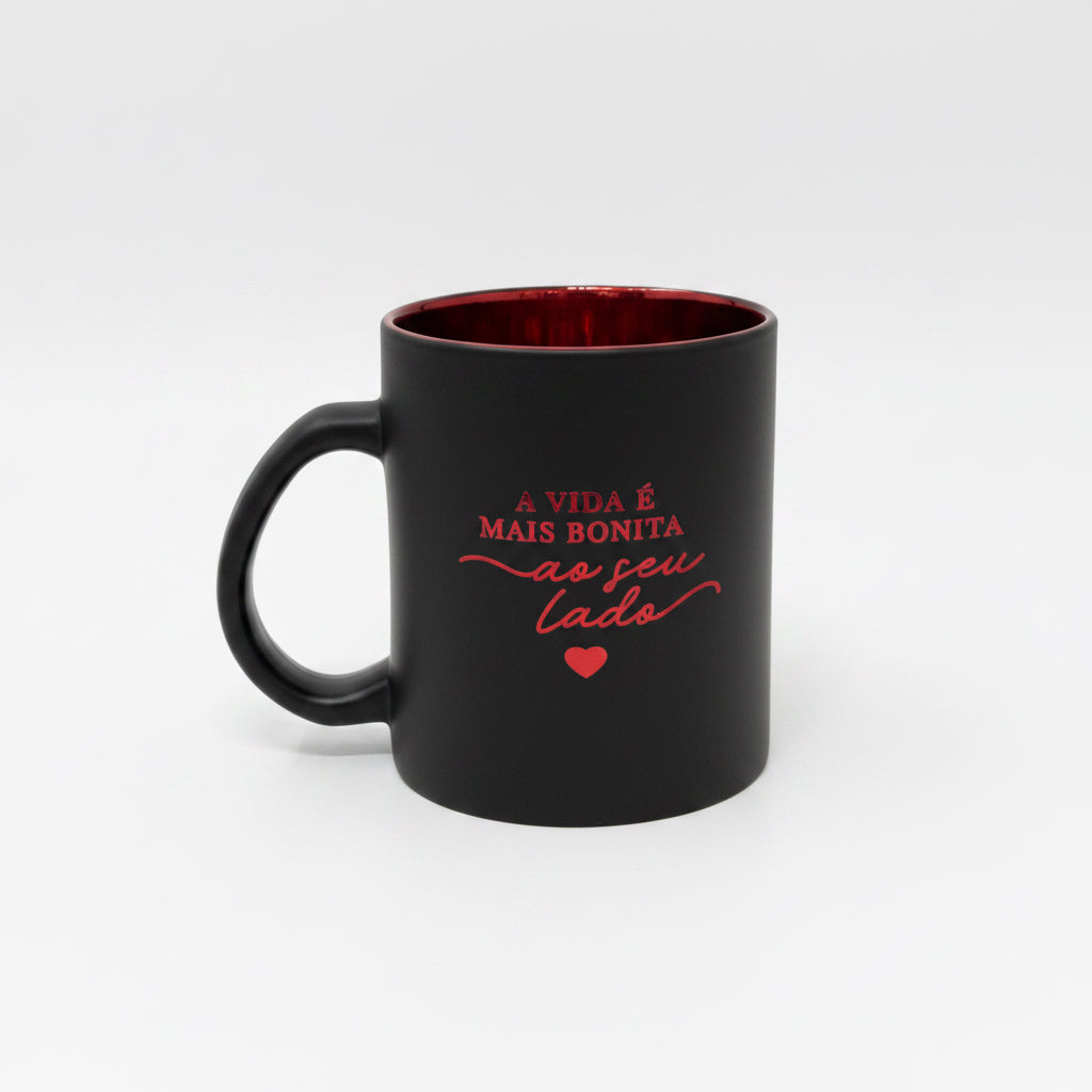 Caneca de Vidro Diamond Metalizada 300ml + Lata Decorada “A Vida é Mais Bonita ao Seu Lado” – Brasfoot