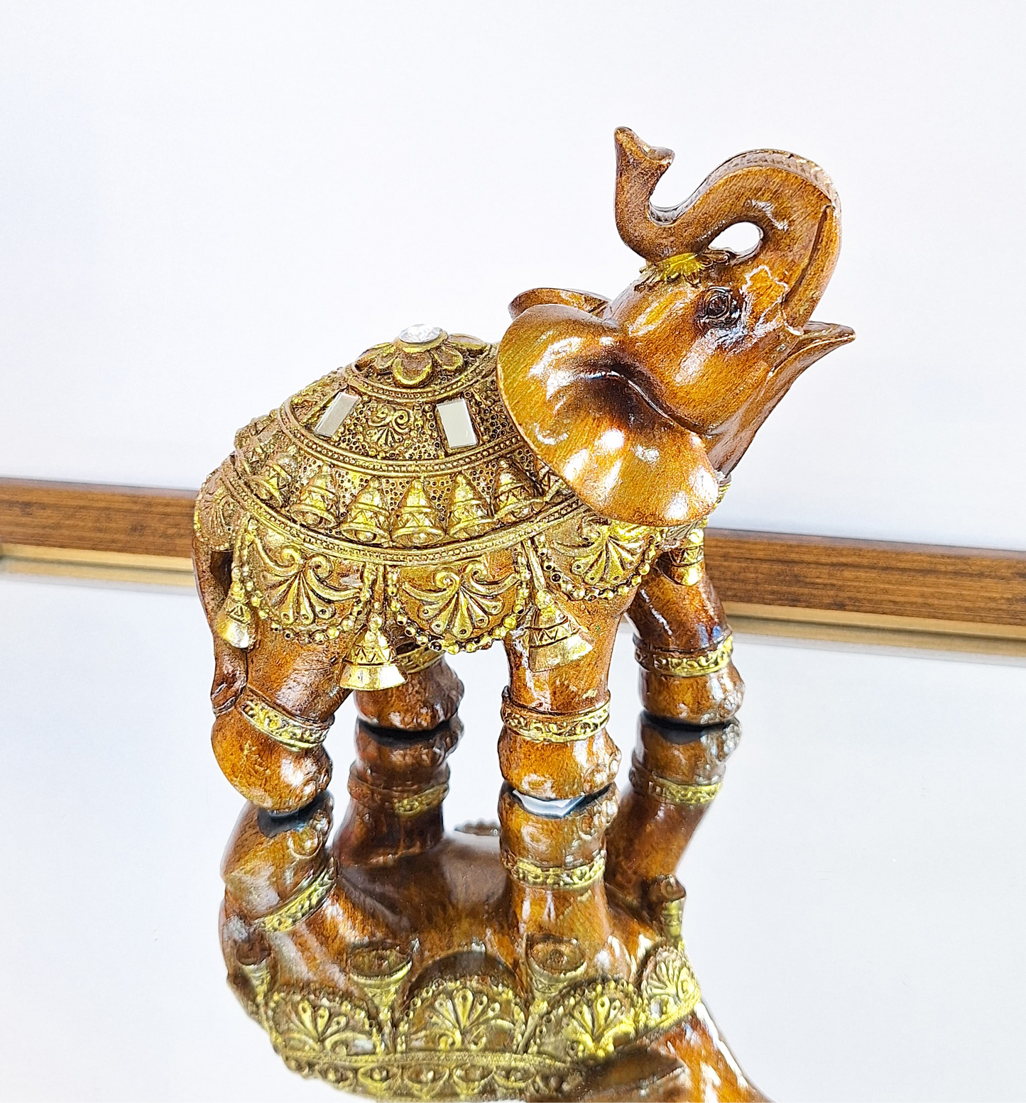 Elefante Decorativo de Resina com Acabamento Detalhado