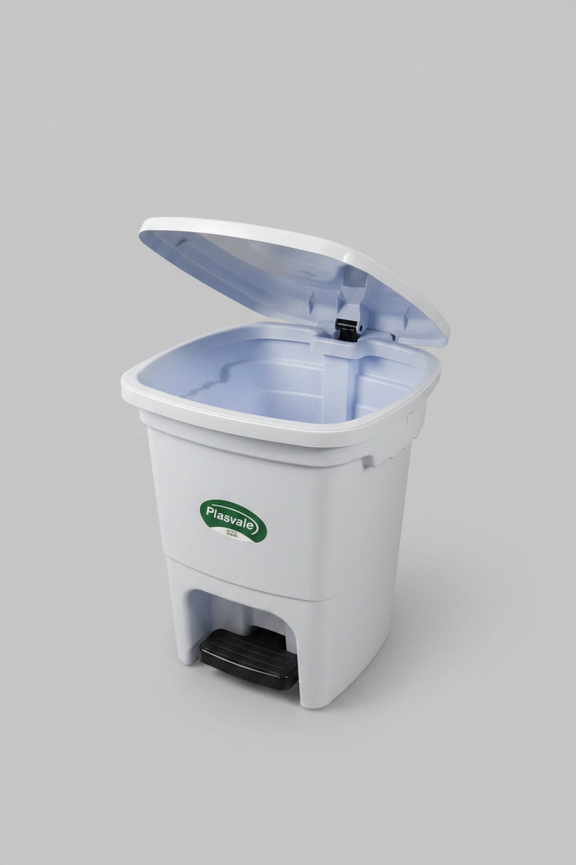 Lixeira Quadrada com Pedal 15L Plasvale — Polipropileno Livre de BPA
