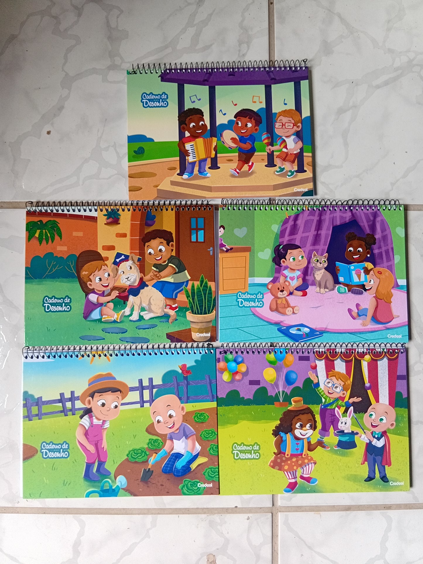 Caderno de Desenho Turma da Lala 60 Folhas | Credeal