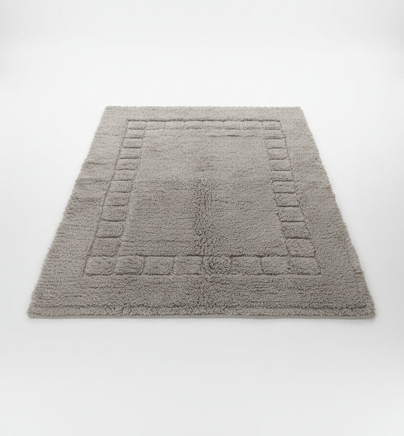Tapete de Banheiro Essence Liso 50x80cm Cinza Amianto | Niazitex