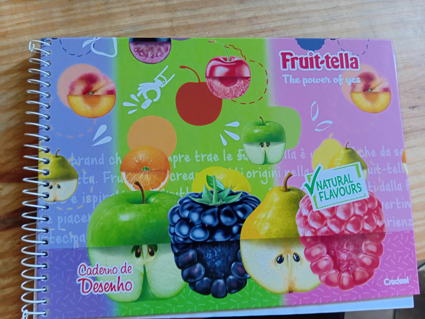 Caderno de Desenho Fruit-Tella | Universitário Capa Dura 80 Folhas | Credeal