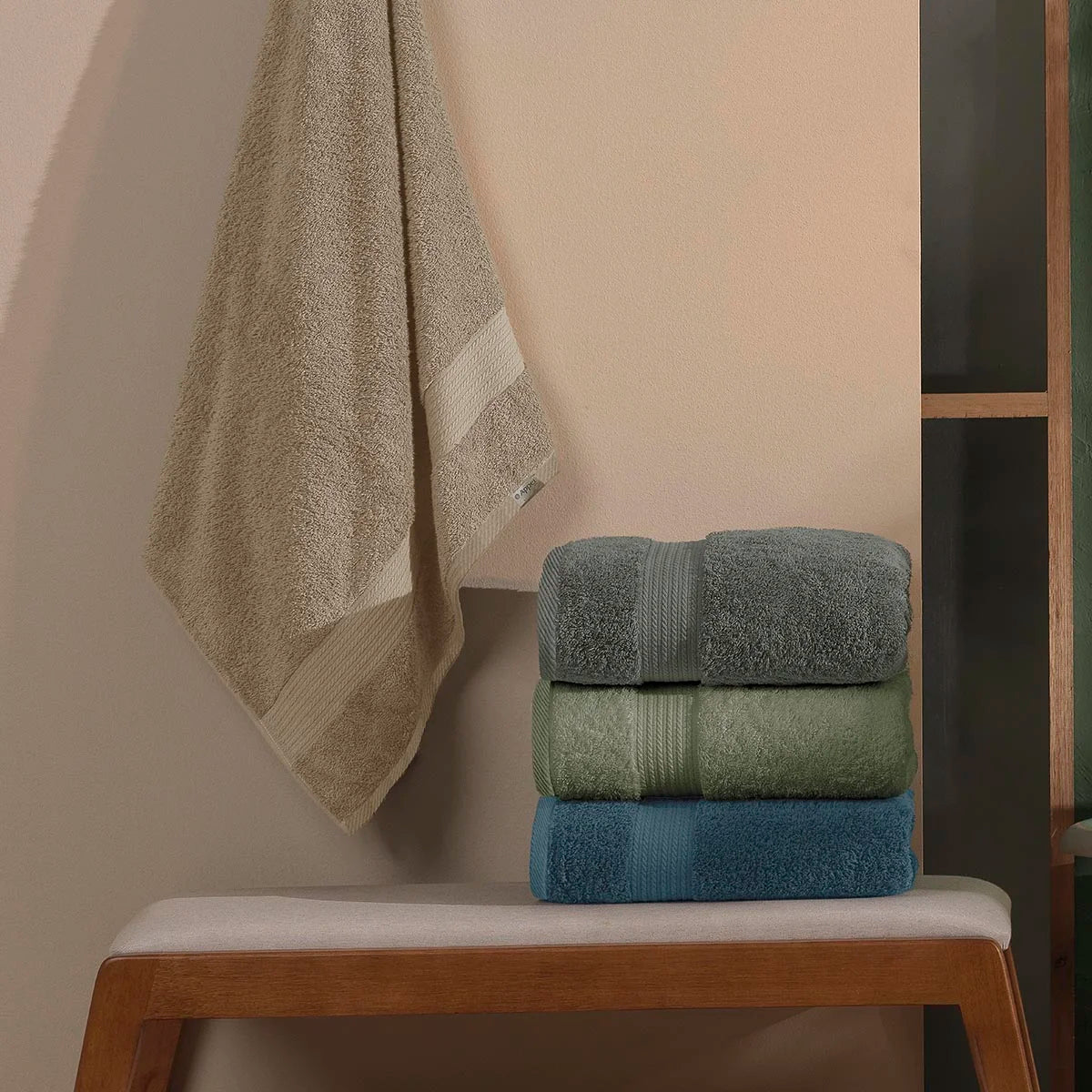 Toalha de Rosto Magnus Appel Home — 100% Algodão Egípcio | 560 g/m² | 50 x 80 cm